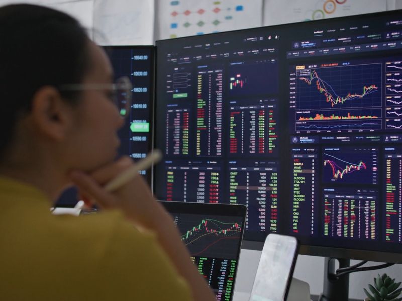 investicija u akcije i obveznice može vam ostvariti stabilan pasivni prihod uz minimalan trud